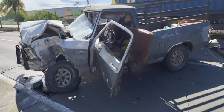 UEPC Colima alerta por accidente en el Libramiento Ejército Mexicano; la vialidad está obstruida