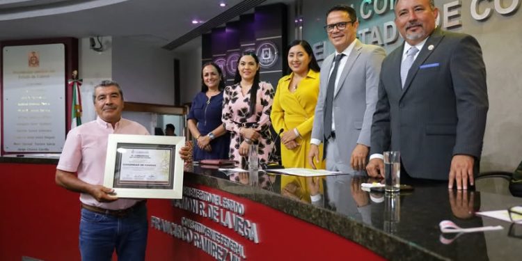 H Congreso del Estado de Colima. Se hace entrega del Premio Estatal al Cuidado del Medio Ambiente, edición 2025