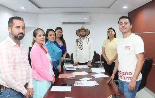 H Congreso del Estado de Colima. Se lleva a cabo reunión con la finalidad de dar seguimiento a los expedientes que se encuentran en proceso.