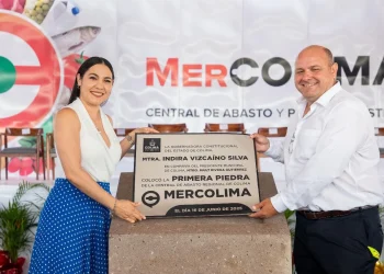 Indira Vizcaíno coloca la primera piedra de MerColima Central de Abastos y Punto Logístico; se invertirán más de 360 mdp