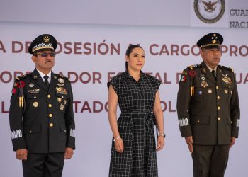 Gobernadora preside ceremonia de toma de posesión de nuevo Coordinador de la GN en Colima