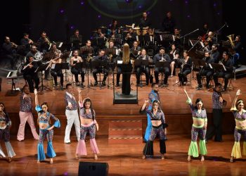 Cultura Colima celebró el Día del Padre con ‘Sinfonía de los 70’s’ en el Teatro Hidalgo