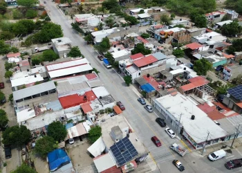 Avanzan las obras en Manzanillo: Rosi Bayardo inaugura la calle Laguna de Alcuzahue tras su rehabilitación