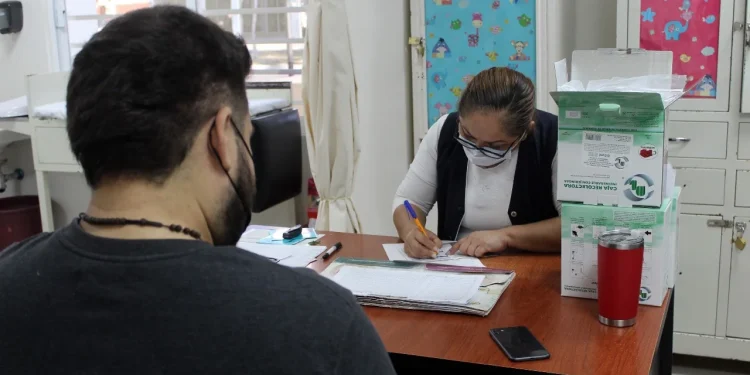 Pondera Salud Colima beneficios de chequeos en varones; evaluaciones preventivas son gratuitas