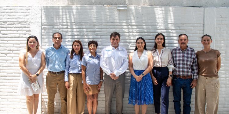 Gobernadora y titular de la Conanp acuerdan trabajos para que ampliación del Puerto de Manzanillo se lleve con responsabilidad