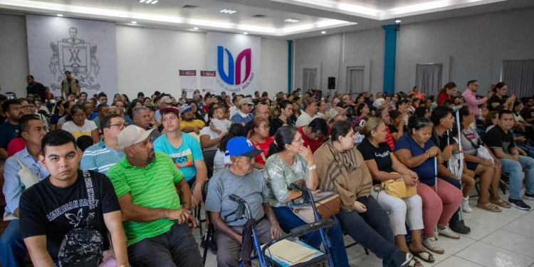 Gobierno de Colima y de México entregan 467 tarjetas de Pensión para el Bienestar de Personas con Discapacidad