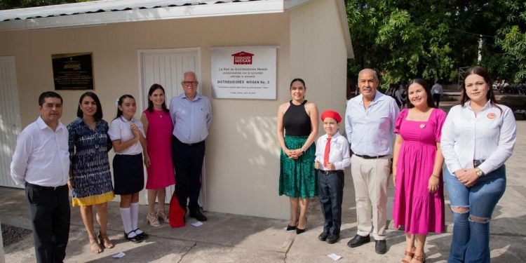 Indira Vizcaíno reinauguró la escuela primaria Distribuidores Nissan # 3 ‘Gregorio Macedo López’