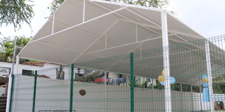 DIF Estatal Colima habilita cancha techada en la estancia infantil de Suchitlán, en Comala