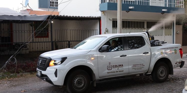 Secretaría de Salud refuerza las fumigaciones para prevenir el dengue en el estado de Colima