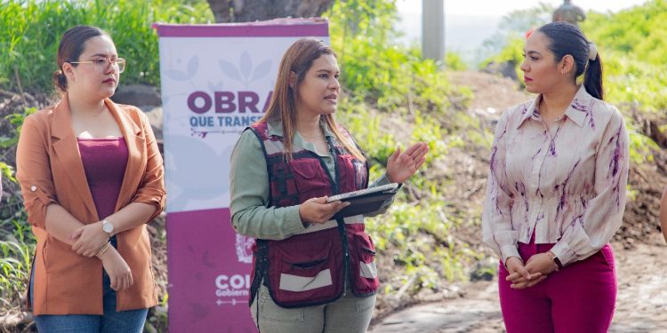 Indira Vizcaíno supervisa obra de alcantarillado en carretera Villa de Álvarez-Minatitlán