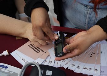 Vital detectar factores de riesgo para prevenir padecimientos: Salud Colima