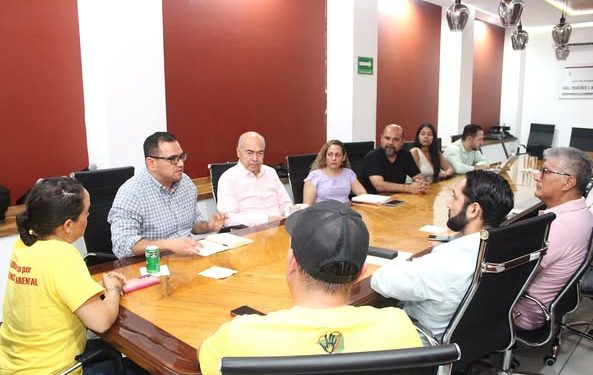 H Congreso del Estado de Colima. Se lleva a cabo reunión con integrantes de la organización “No más hijos rehenes”, para dar seguimiento a las acciones legislativas y atender las necesidades a las que se enfrentan