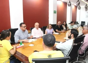 H Congreso del Estado de Colima. Se lleva a cabo reunión con integrantes de la organización “No más hijos rehenes”, para dar seguimiento a las acciones legislativas y atender las necesidades a las que se enfrentan