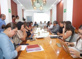 H Congreso del Estado de Colima. Jaime Enrique Sotelo Garcia encabezó la firma de convenio de colaboración entre el Poder Legislativo y la organización Política y Legislación Ambiental (Polea)