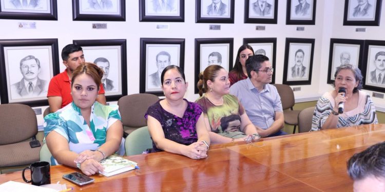 Gobierno del Estado de Colima entrega plazas definitivas con transparencia por mérito