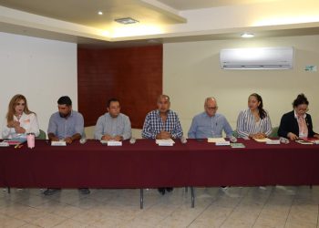 Gobierno del Estado de Colima asigna 165 plazas docentes