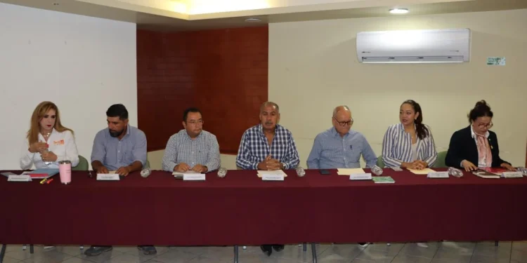 Gobierno del Estado de Colima asigna 165 plazas docentes