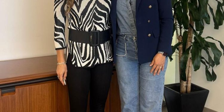 Gobernadora Indira Vizcaíno y titular de Profepa analizan proyectos de conservación en Colima