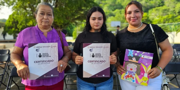 Más de 4 mil 500 colimenses se suman a programas de educación básica del IEEA