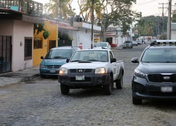 Focaliza Secretaría de Salud fumigación en Colima, Tecomán, Manzanillo y Cuauhtémoc