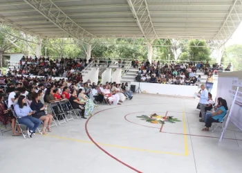 Inaugura titular de Educación Colima la 2ª Feria del Libro de la UIC