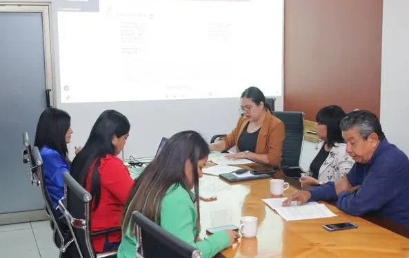 H Congreso del Estado de Colima. Las comisiones conjuntas de Salud y Deporte y la de Estudios Legislativos y Puntos Constitucionales llevaron a cabo una sesión para analizar diversas iniciativas en materia de salud