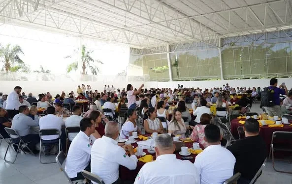 H Congreso del Estado de Colima. Diputadas y diputados de la LXI Legislatura, realizaron un desayuno con causa en favor del #Teletón