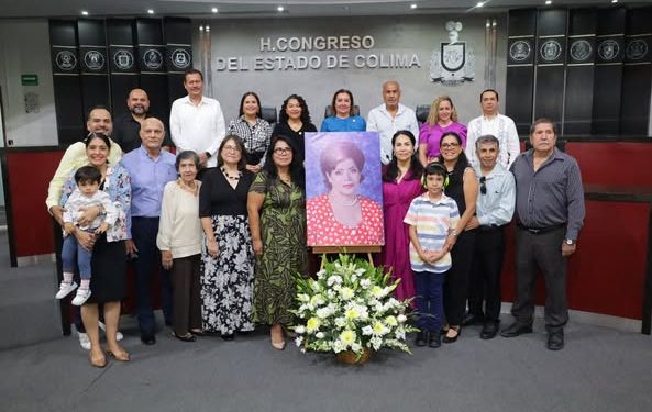 H Congreso del Estado de Colima. Este jueves en la sede del Poder Legislativo del Estado de Colima, se llevó a cabo un homenaje póstumo a la maestra María Elena Maldonado Rodríguez, fundadora de los servicios de la Educación Especial en Colima.
