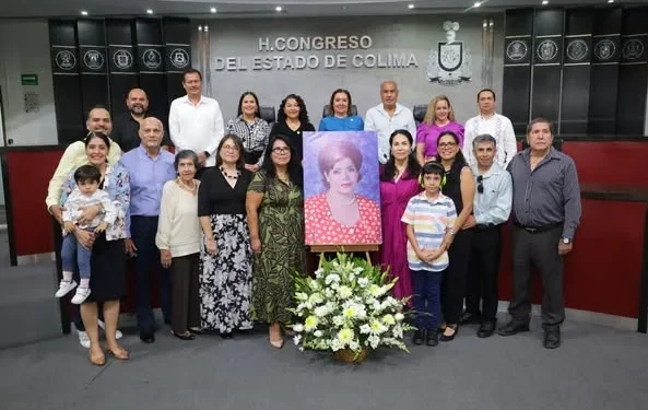 H Congreso del Estado de Colima. Este jueves en la sede del Poder Legislativo del Estado de Colima, se llevó a cabo un homenaje póstumo a la maestra María Elena Maldonado Rodríguez, fundadora de los servicios de la Educación Especial en Colima.