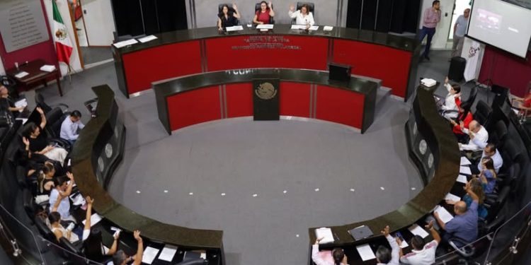 H Congreso del Estado de Colima. Es aprobado el dictamen correspondiente a reformar la Constitución Política de los Estados Unidos Mexicanos, en materia de extorsión.