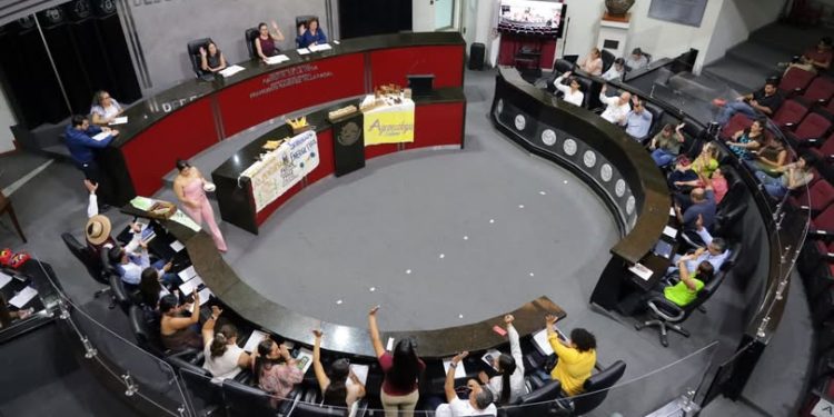 H Congreso del Estado de Colima. Se aprueba el Acuerdo Parlamentario por el que se designa al Maestro Luis Armando Velázquez Cervantes, como integrante del Órgano de Administración Judicial