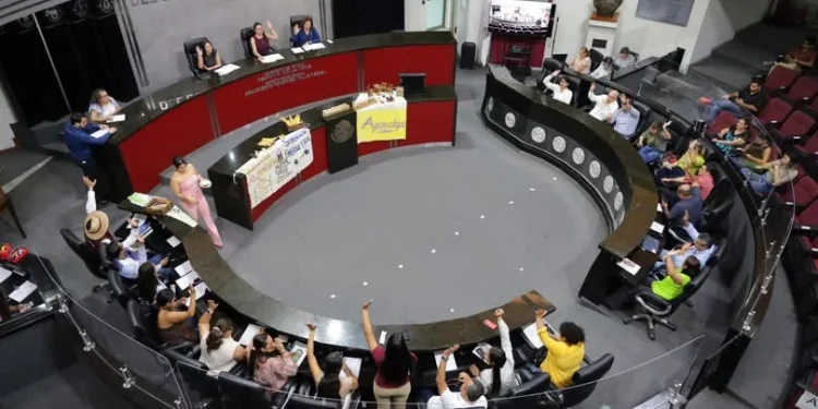 H Congreso del Estado de Colima. Se aprueba el Acuerdo Parlamentario por el que se designa al Maestro Luis Armando Velázquez Cervantes, como integrante del Órgano de Administración Judicial