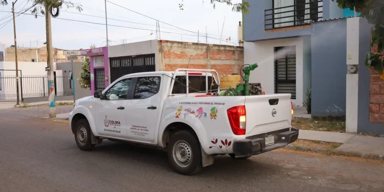 Intensifica Secretaría de Salud la fumigación en Colima, Comala, Armería y Manzanillo