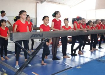 DIF Estatal Colima invita a la niñez al taller de gimnasia en la USI