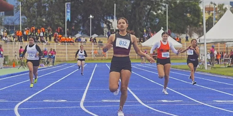 Yaretzi Cristóbal logra oro para Colima en para atletismo, en Aguascalientes