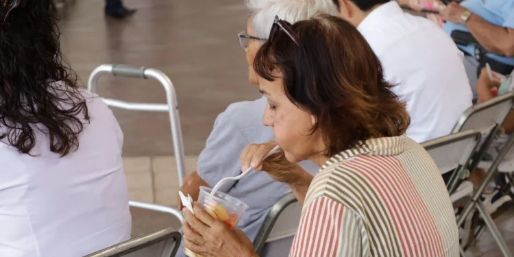 Salud Colima advierte sobre factores que contribuyen a la obesidad