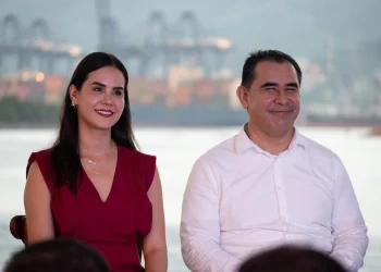 Rosi Bayardo: El puerto de Manzanillo es orgullo de las y los colimenses; construyamos juntas y juntos su futuro