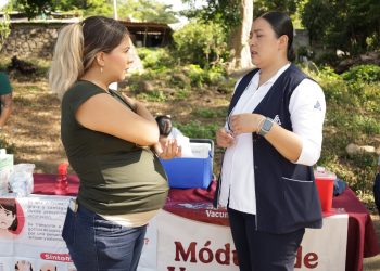 Sector Salud vacuna contra Covid-19 a gestantes, adultos mayores, personas con comorbilidades y personal de salud