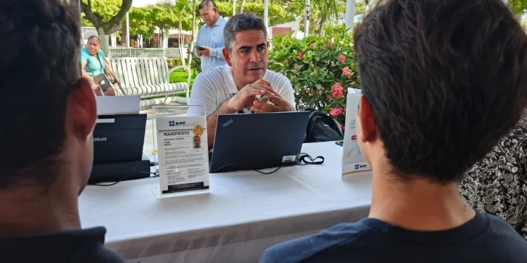 Gobierno del Estado de Colima impulsa inclusión laboral, en Feria de Empleo Tecomán 2025