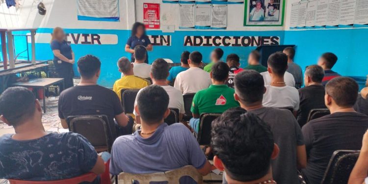 SSP Colima imparte charlas sobre prevención de delitos en Centros de Rehabilitación