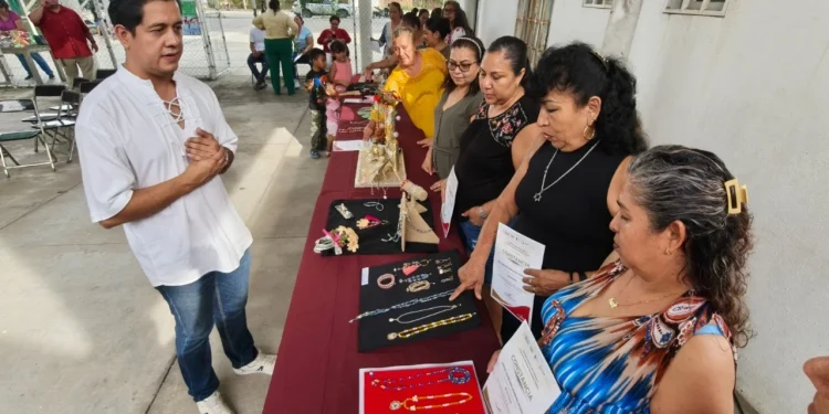 Subsecretaría del Trabajo concluyó curso gratuito de bisutería en Manzanillo