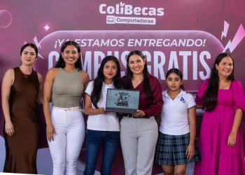 Computadoras a estudiantes del Tec de Colima, UPN, José Martí e Isenco