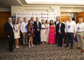 H Congreso del Estado de Colima. Presidenta de la Mesa Directiva del H. Congreso del Estado, participó en el arranque del Congreso Aduanal Internacional 2025, organizado en el marco del 40 aniversario de AAAPUMAC.