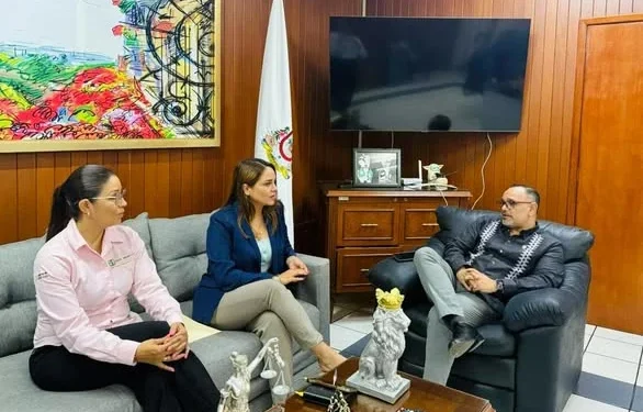 Se lleva a cabo reunión con el obejetivo de reforzar el acuerdo entre la Fiscal General del Estado, y la Coordinadora Estatal de los Servicios Públicos FGE