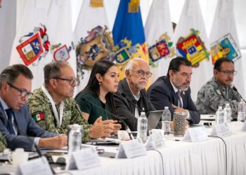 Se lleva a cabo reunión de coordinación entre autoridades de los tres órdenes de gobierno de los Estados de Aguascalientes, Colima, Guanajuato, Jalisco, Michoacán, Nayarit y Zacatecas, convocada por la Comandancia de la 20/a. Zona Militar. FGE
