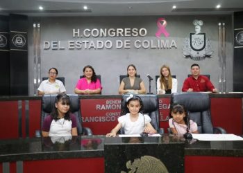 H Congreso del Estado de Colima. “𝐒𝐞𝐫 𝐧𝐢𝐧̃𝐚 𝐞𝐬 𝐭𝐞𝐧𝐞𝐫 𝐞𝐥 𝐩𝐨𝐝𝐞𝐫 𝐝𝐞 𝐜𝐚𝐦𝐛𝐢𝐚𝐫 𝐞𝐥 𝐦𝐮𝐧𝐝𝐨 𝐜𝐨𝐧 𝐥𝐨 𝐪𝐮𝐞 𝐬𝐨𝐲”