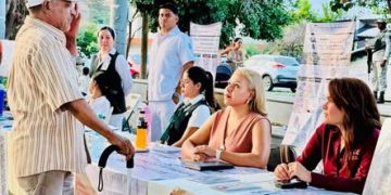La Fiscalía General del Estado, a través de la Fiscal Especializada en Delitos por Razones de Género y Trata de Personas, la Directora del Centro de Justicia para las Mujeres, estuvieron presentes en la Feria de la Paz realizada en la colonia La Albarrada