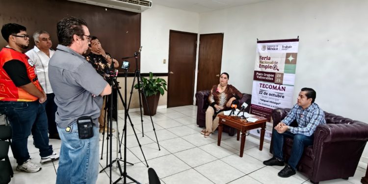 Gobierno del Estado invita a la Feria de Empleo para Grupos Vulnerables, en Tecomán