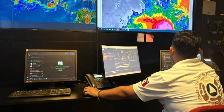 Alerta UEPC por depresión tropical 17-E en el Pacífico; Conagua prevé lluvias intensas en Colima