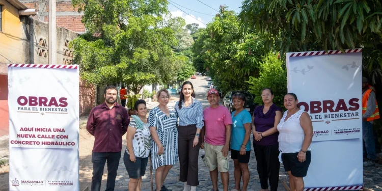 Rosi Bayardo inicia nueva calle con concreto hidráulico en la col. 16 de Septiembre; suman ya 8 calles de este material